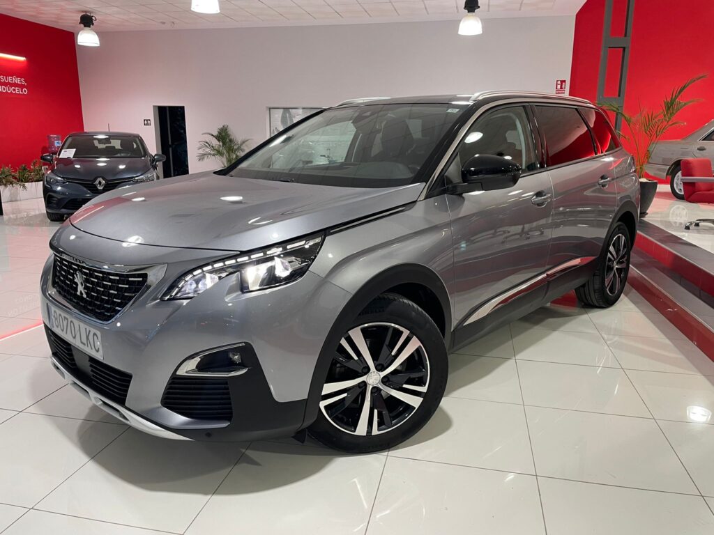 PEUGEOT-5008-1.5-HDI-ALLURE-2